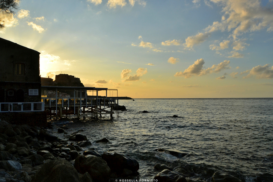 locali tramonto chianalea scilla